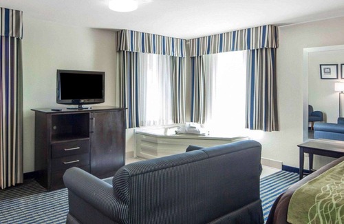 Tulsa Hotel | Quality Inn Tulsa - Downtown West