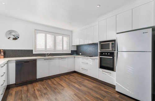 Lavington Hotel | Quality Resort Siesta