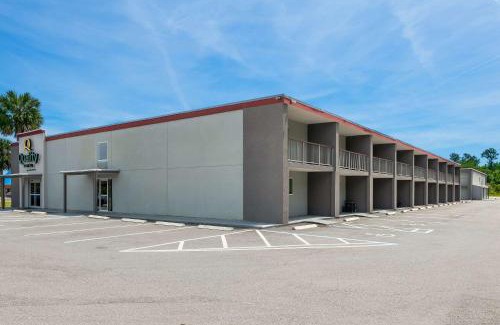 Wildwood Hotel | Quality Suites Wildwood - The Villages