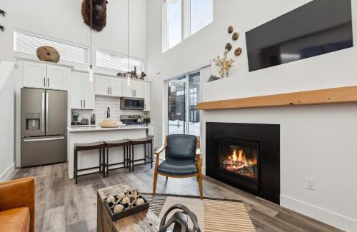 Whitefish Casa | Quarry A35- Seasonal Therapy