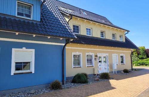 Zingst Apartamento | Quartier4u - 4 Sterne - inklusive eigene BikeBox mit Strom - Wäschepaket - POWER WLAN - Parkplatz - early CheckIn - # Bestpreisgarantie #