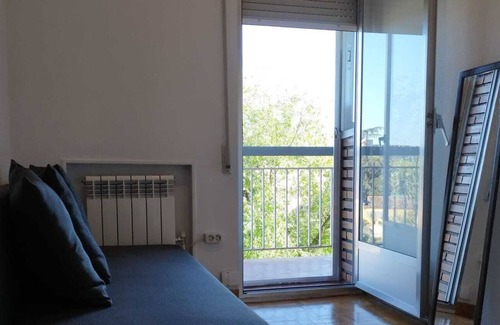 Vista Alegre Apartamento | Quarto Aconchegante com Terraço!