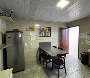 Itacorubi Casa | Quarto em Florianópolis