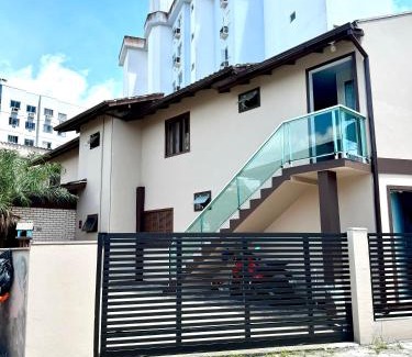 Itacorubi Casa | Quarto em Florianópolis