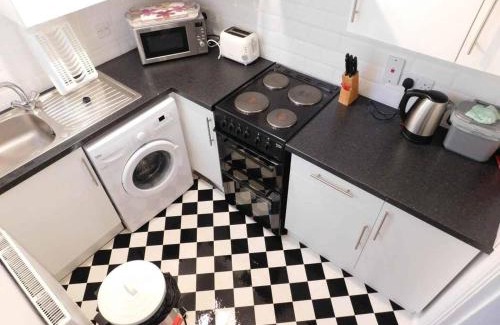 Norwich Casa | Quayside Property 3br 6 Beds & Onsite Parking