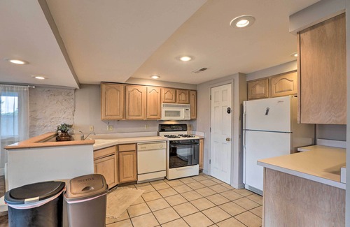 East Walnut HIlls Casa | Queen City Sanctuary w/ Views, 3 Mi to Downtown!
