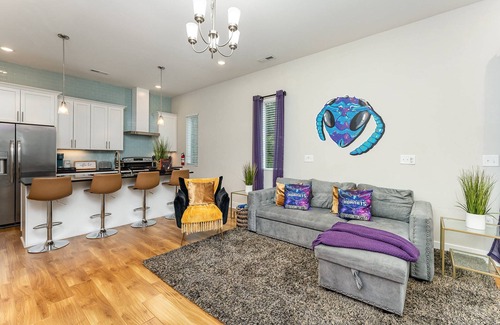 Third Ward Casa | Queen City Special: 10% Off 3+ nights!