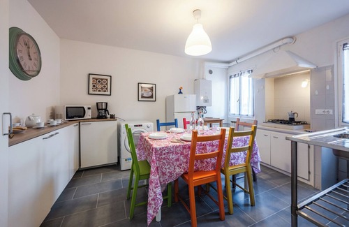 Santa Croce Apartamento | Queen Home Carlotta - Three Bedroom Apartment, Sleeps 6