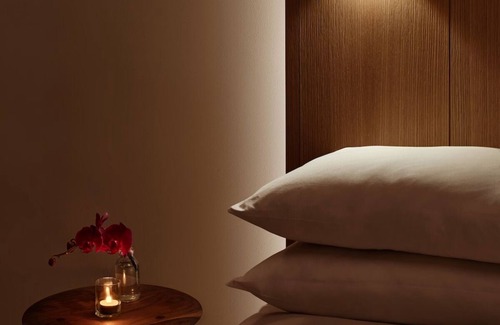 Bowery Hotel | Queen Room, Public - New York, Sophisticated Design, Near Broadway Theaters