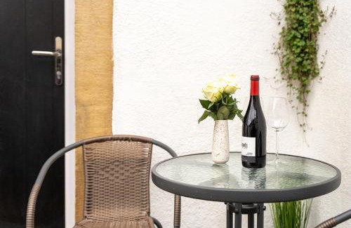 Nelson Casa | Queen's Cottage Barrowford