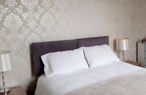Porthmadog Casa | Queens Rooms