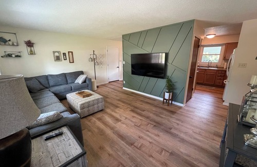 Menomonie Casa | Quiet 3-Bedroom Home with Modern Amenities Family & Pet Friendly