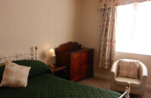 Hook Casa | Habitaciones tranquilas y confortables entre Swindon y Royal Wootton Bassett.