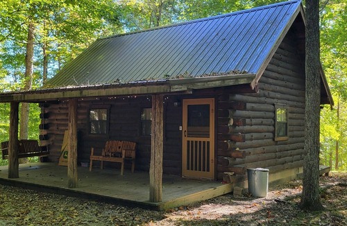 Mauckport Cabina | Quiet and Cozy Cabin in the woods!