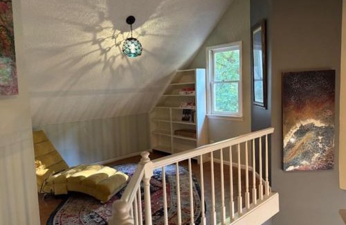 Columbus Casa | Quiet and secluded home close to TIEC