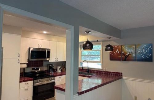 Columbus Casa | Quiet and secluded home close to TIEC