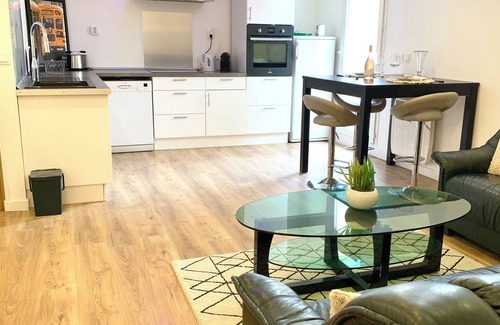 Le Puy-Sainte-Reparade Apartamento | Quiet apartment in Provencal countryside