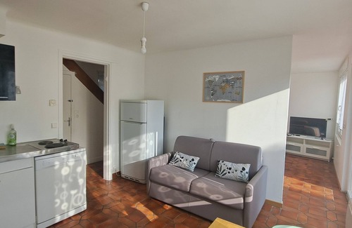 Lille-Moulins Apartamento | Quiet apartment with private garden and parking space