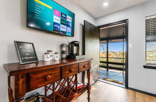 Sulphur Cabina | Quiet cabin with gorgeous views in the Arbuckle Mountains & near the lake.
