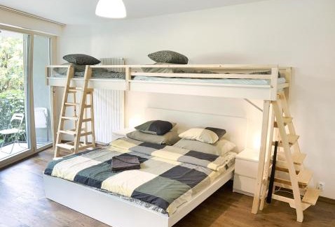 Nove Mesto Apartamento | Quiet Central Stay & Parking Assistance