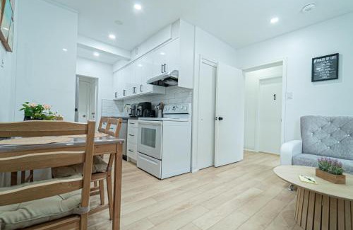 Bathurst Manor Casa | Quiet & Comfortable Double Private Room, Free Parking