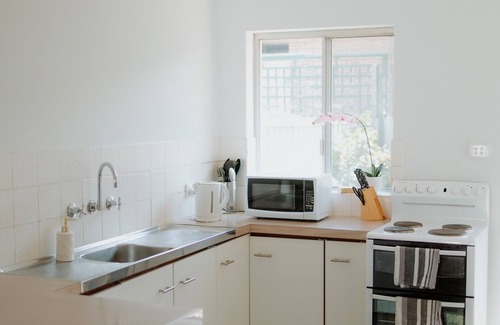Bicton Apartamento | Quiet Corner: 2BR, Sleeps 4, Near Perth & Fremantle