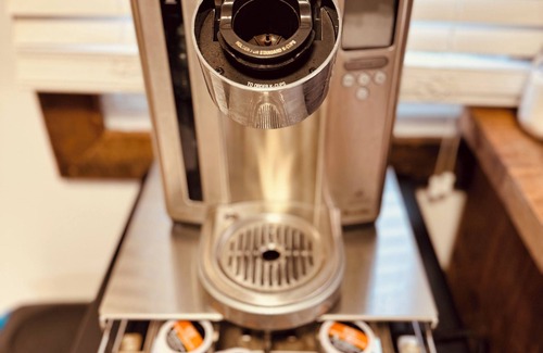 Delhi Cabaña | Quiet Cottage Near Turkey Point and Port Dover