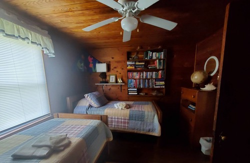 Edwardsville Cabaña | Cottage novedad en Playa de arena blanca de la Bahía de Chesapeake