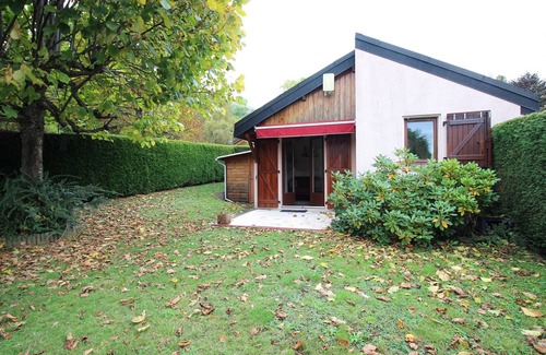Murat-le-Quaire Casa | Casa tranquila con jardín cercado, admite mascotas, estacionamiento, a 2 km del centro de La Bourboule