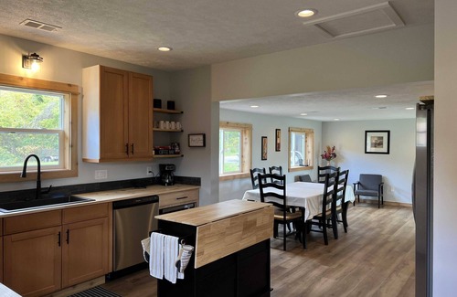 Fennville Casa | Quiet Country Views close to Everything West Michigan