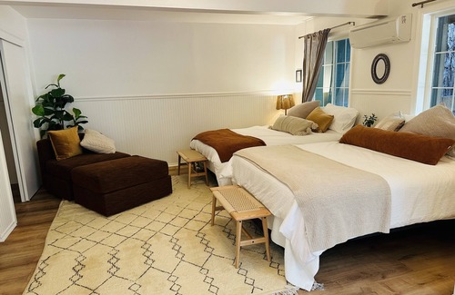 Guerneville Casa | Quiet, Cozy, Russian River Retreat in the Redwoods. Private Garden View Unit