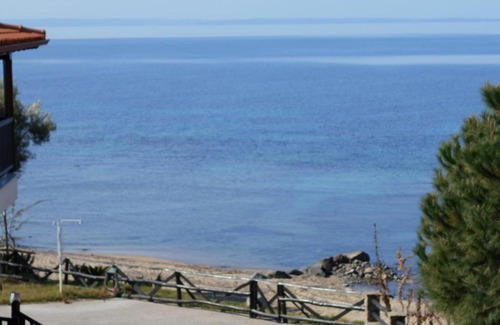 Psakoudia Apartamento | Quiet family apt, 10m from the beach