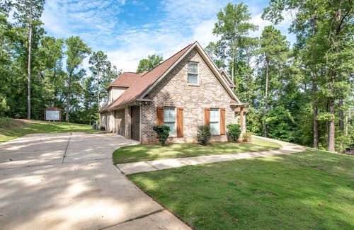Tuscaloosa Casa | Quiet Game Day home 9 miles from Alabama campus