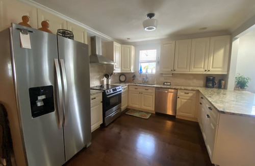 Riverside Heights Casa | Quiet Heights Home, easy walk or bike to Riverwalk & Downtown