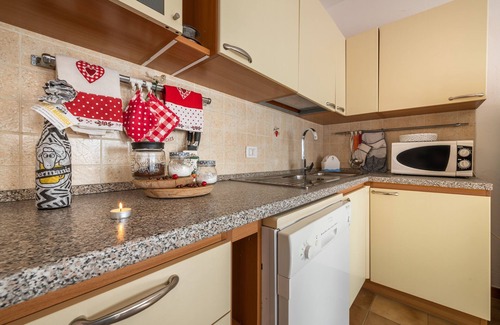 Capitana Apartamento | Tranquilo apartamento vacacional "Casa Dea72" cerca de la playa con aire acondicionado y terraza