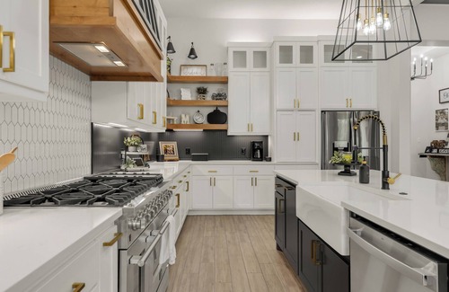 Wellborn Casa | Quiet home, just outside city limits!