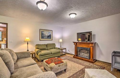 Acworth Casa | Quiet Home with Fire Pit - 1 Mi to Downtown Acworth!