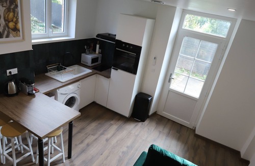 Brive-la-Gaillarde Casa | Quiet house near train station & town center. Pets welcome!