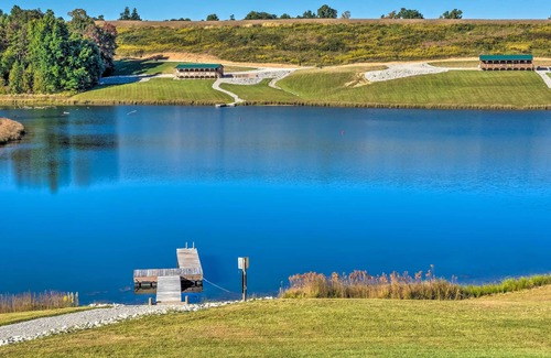 Mammoth Cave Cabina | Quiet Lakefront Escape w/ Fire Pit, Trails & Dock!