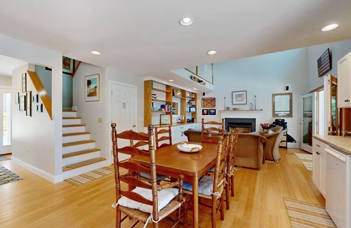 The Bays Casa | Quiet lakefront home w/ private beach, dock, screened porch and stunning views