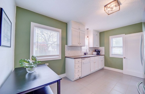 Lakeside Casa | Quiet Lakeside House