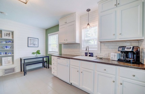 Lakeside Casa | Quiet Lakeside House