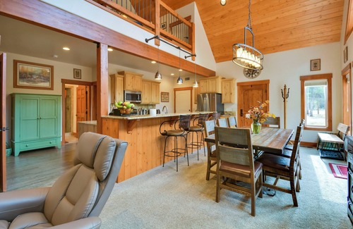 Leadville Casa | Quiet Leadville Home on 3 Acres w/ Gas Grill!
