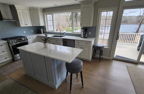 Marstons Mills Casa | Quiet Little Pond and Mystic Lake view on private Road on Marstons Mills