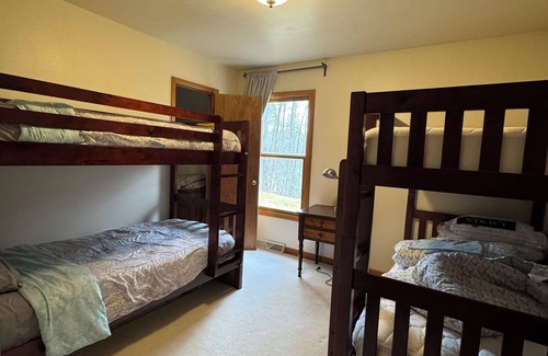 Wauksaukee Casa | QUIET LOST LAKE WATERFRONT HOME SLEEPS 14 - 3 BD/2.5BA - UPDATES SPRING 2024