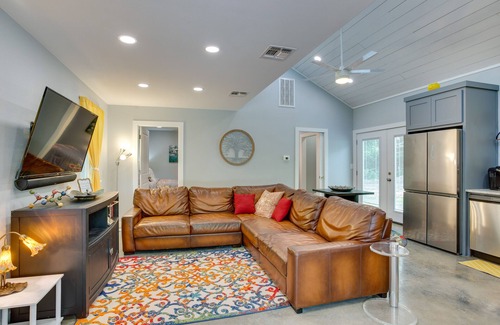 Mount Vernon Cabina | Quiet Mount Vernon Escape: Fish, Hike & Unwind!