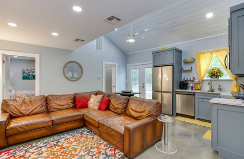 Mount Vernon Cabina | Quiet Mount Vernon Escape: Fish, Hike & Unwind!