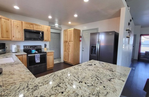 Twin Falls Casa | Quiet Neighborhood! - HOT TUB Retreat!