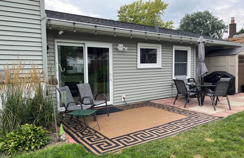 Bettendorf Casa | Quiet neighborhood surrounded by parks near multipurpose trail through QC
