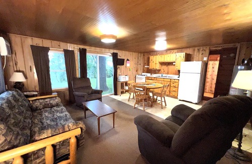 Federal Dam Complejo | Quiet Northwoods Cabin on Leech Lake, Minnesota